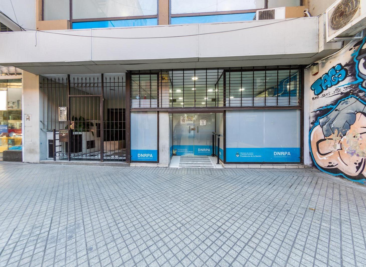 Foto de EN VENTA - LOCAL COMERCIAL AL FRENTE - BARRIO MICROCENTRO, imagen 1