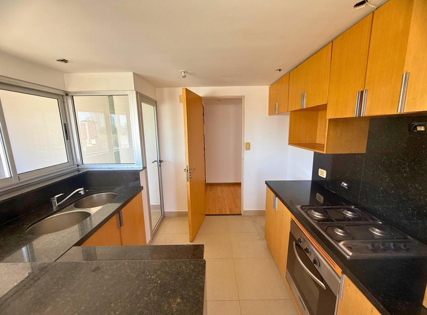 Foto de ALQUILER DEPARTAMENTO PREMIUM ZONA RIO 3 DORMITORIOS COCINA, imagen 4