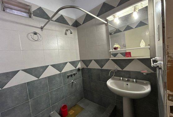 Foto de VENTA CASA AL FRENTE DOS DORMITORIOS CON DEPARTAMENTO INTERNO DE UN, imagen 5