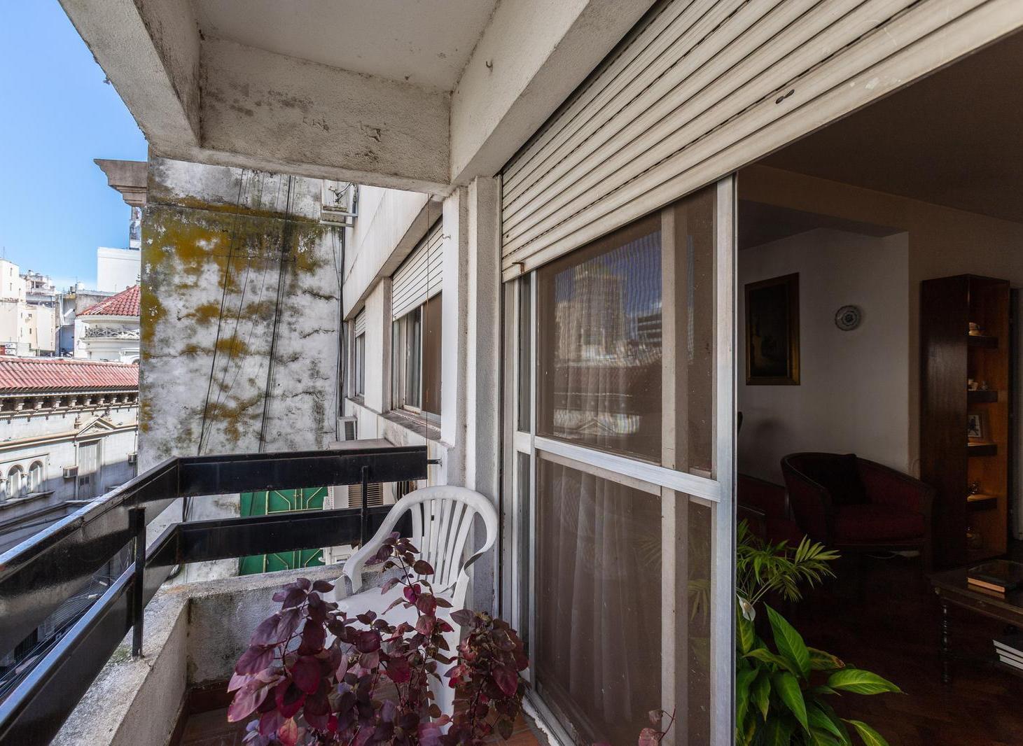 Foto de VENTA DEPARTAMENTO DOS DORMITORIOS CON BALCON BARRIO CENTRO, imagen 4