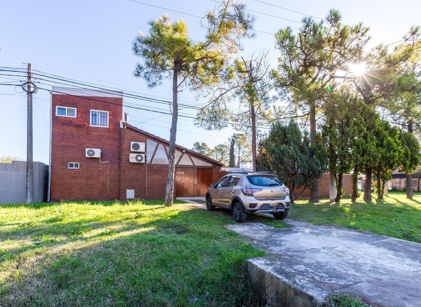 Foto de CASA DE 1 DORMITORIO CON COCHERA Y PISCINA EN VENTA FISHERTON, imagen 1