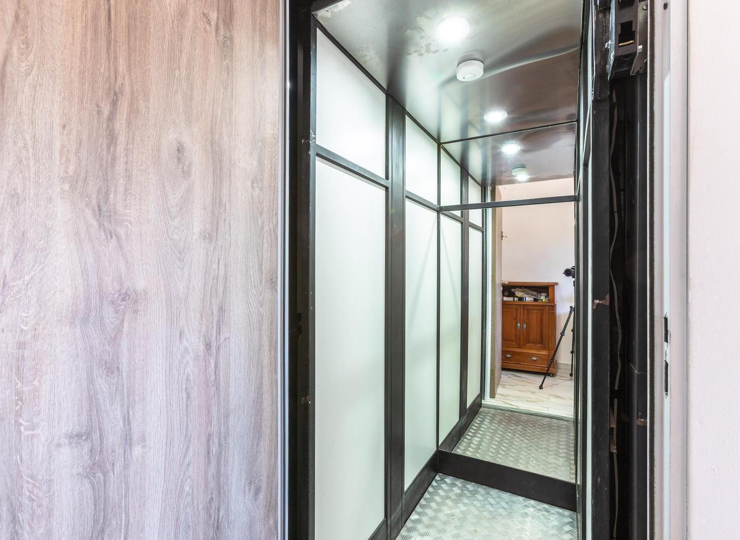 Foto de CASA DE 1 DORMITORIO CON COCHERA Y PISCINA EN VENTA FISHERTON, imagen 2