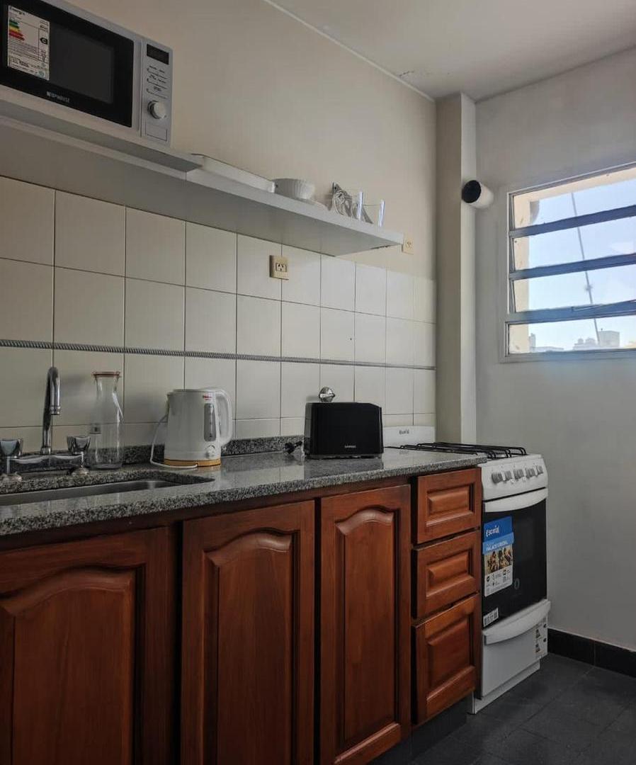 Foto de VENTA DEPARTAMENTO UN DORMITORIO CON BALCON BARRIO CENTRO, imagen 2
