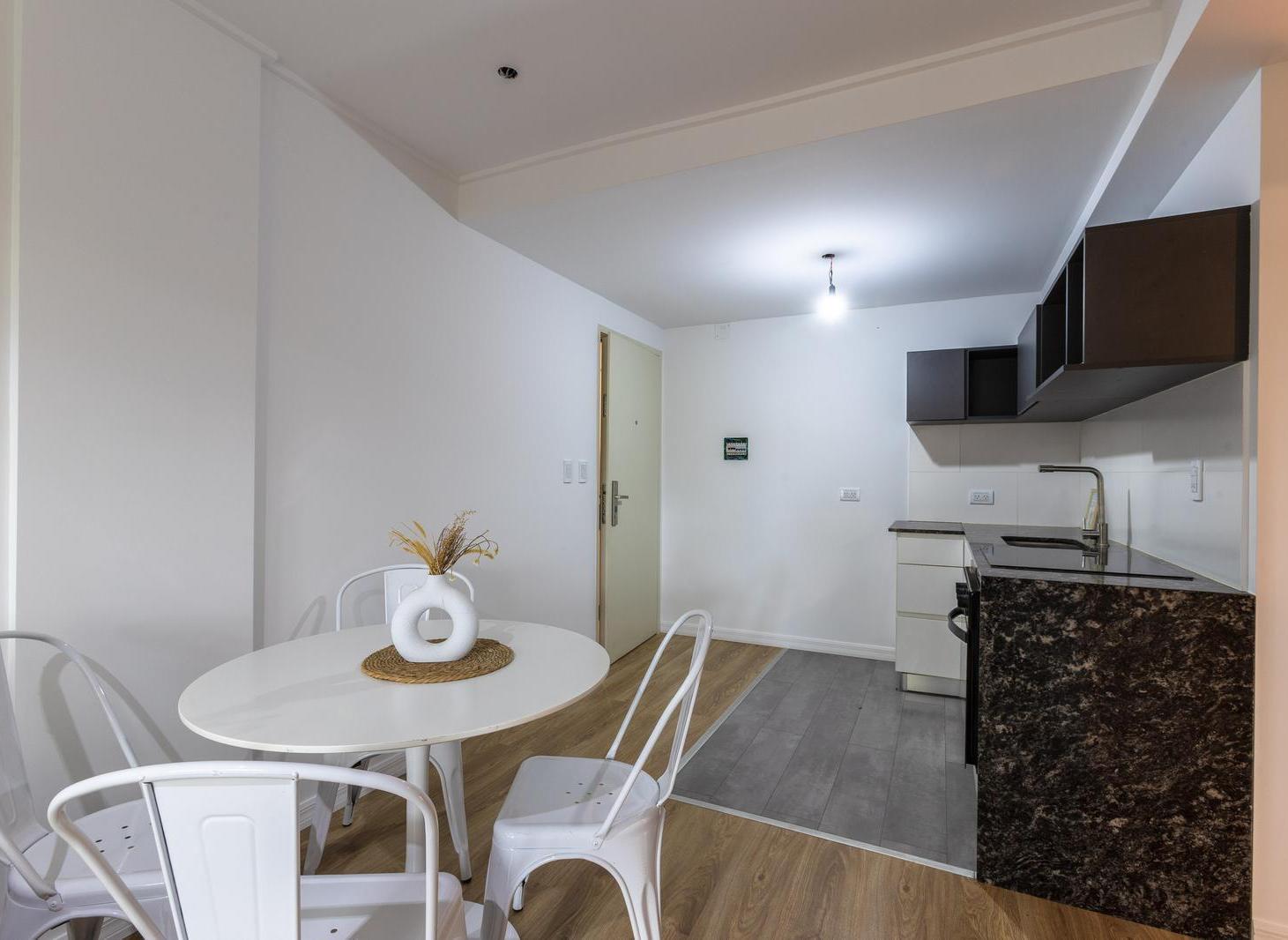 Foto de VENTA DEPARTAMENTO 1 DORMITORIO. BALCON. BARRIO MARTIN, imagen 3