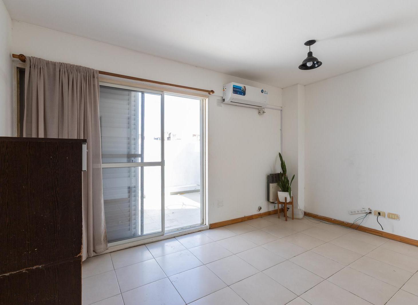 Foto de DEPARTAMENTO DE 1 DORMITORIO DUPLEX 2 CON BALCONES TERRAZA EN VENTA, imagen 1