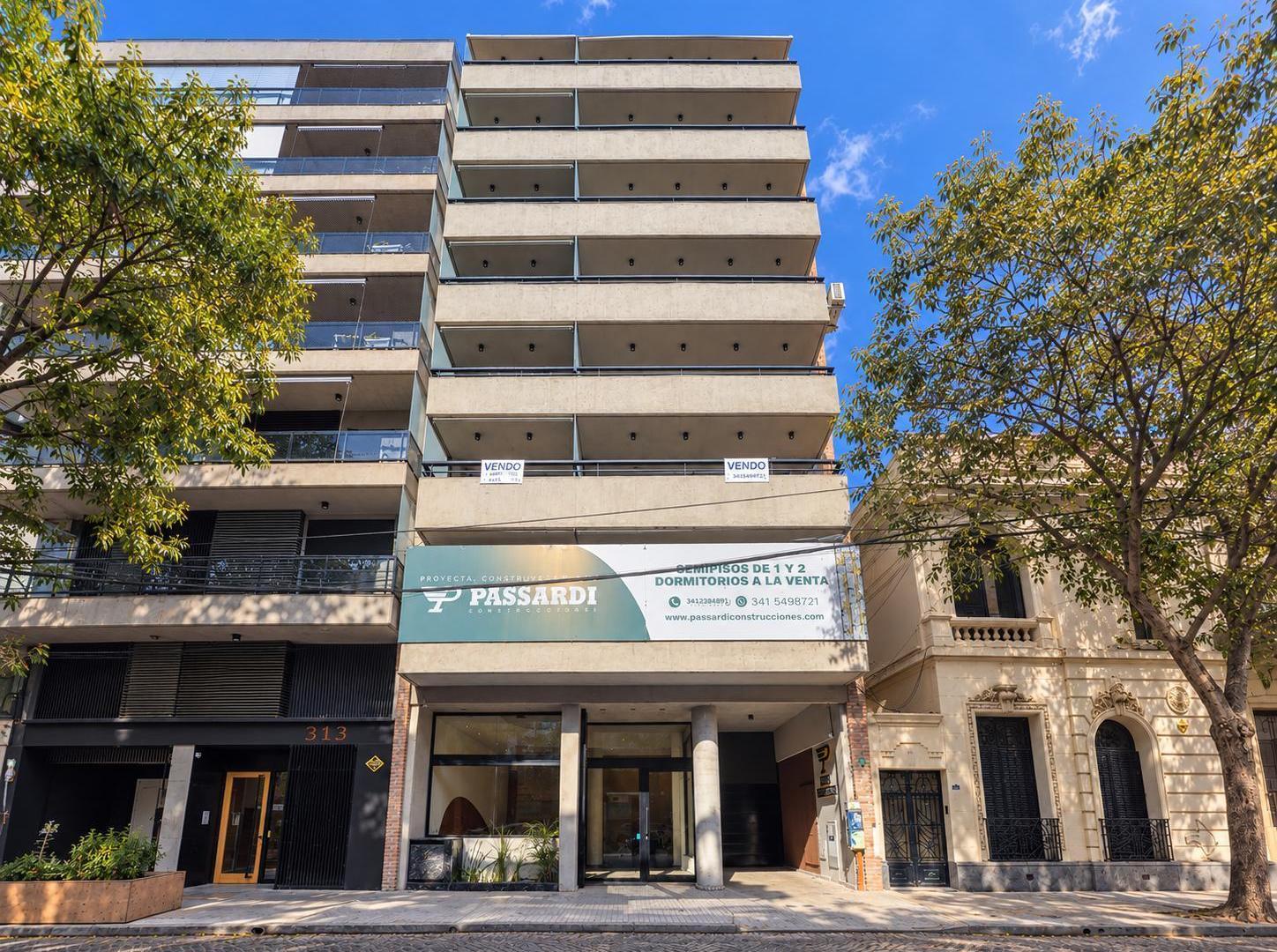 Foto de EN VENTA - DEPARTAMENTO 1 DORMITORIO CON BALCON AL FRENTE - CALIDAD, imagen 1