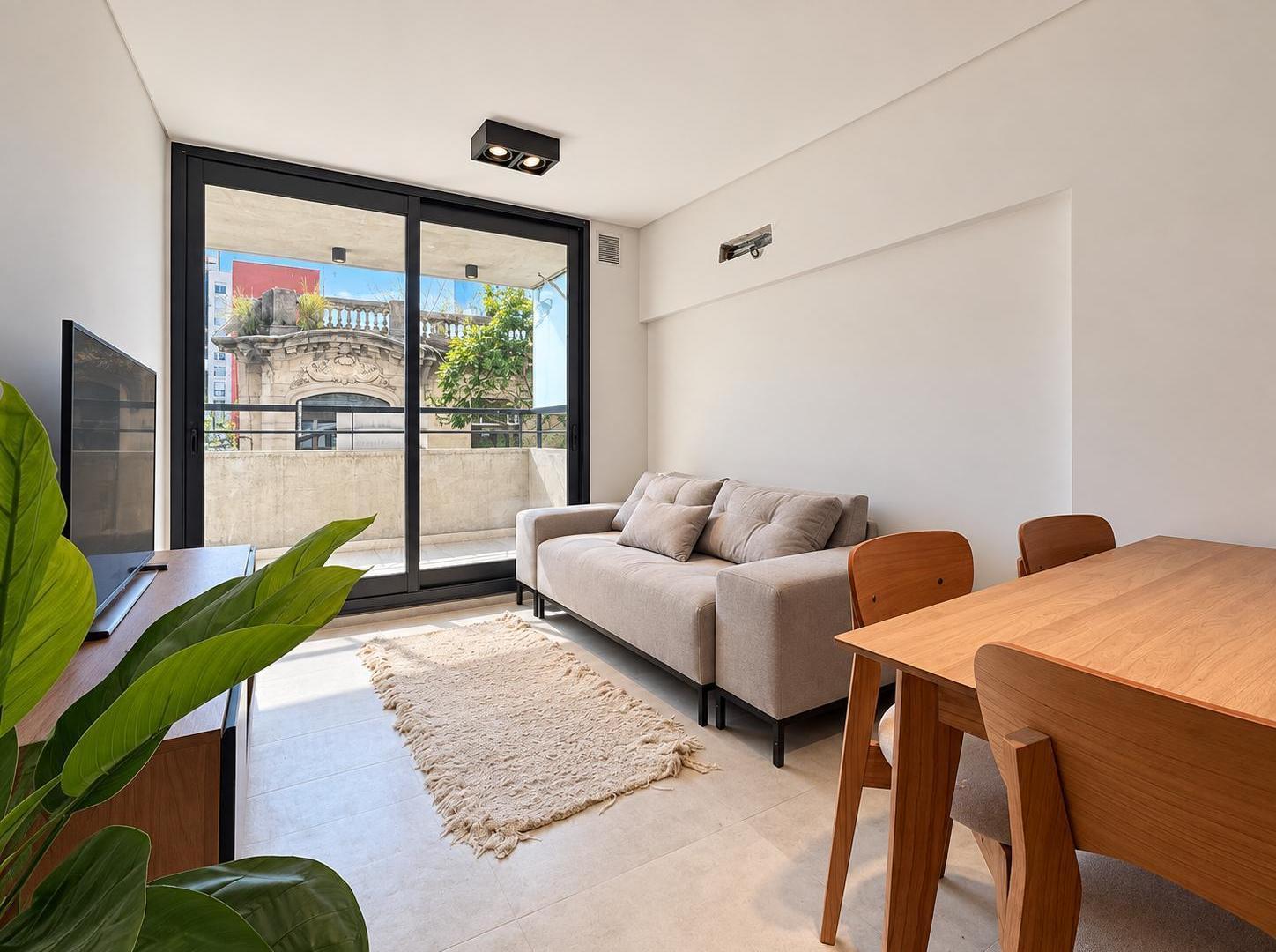 Foto de EN VENTA - DEPARTAMENTO 1 DORMITORIO CON BALCON AL FRENTE - CALIDAD, imagen 3