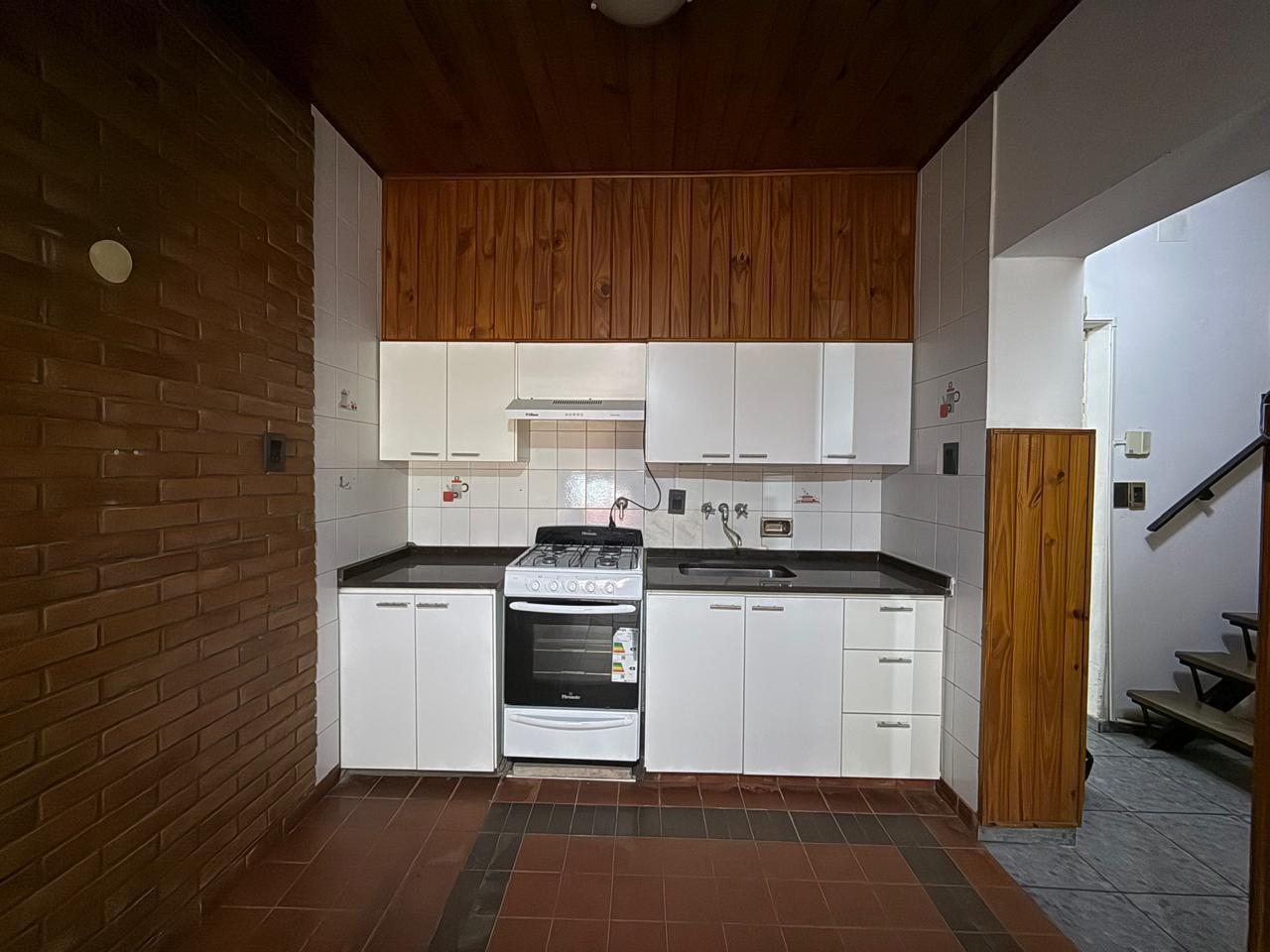 Foto de VENTA/PERMUTA - CASA 3 DORMITORIOS Y TERRAZA - BARRIO PARQUE CASADO, imagen 1