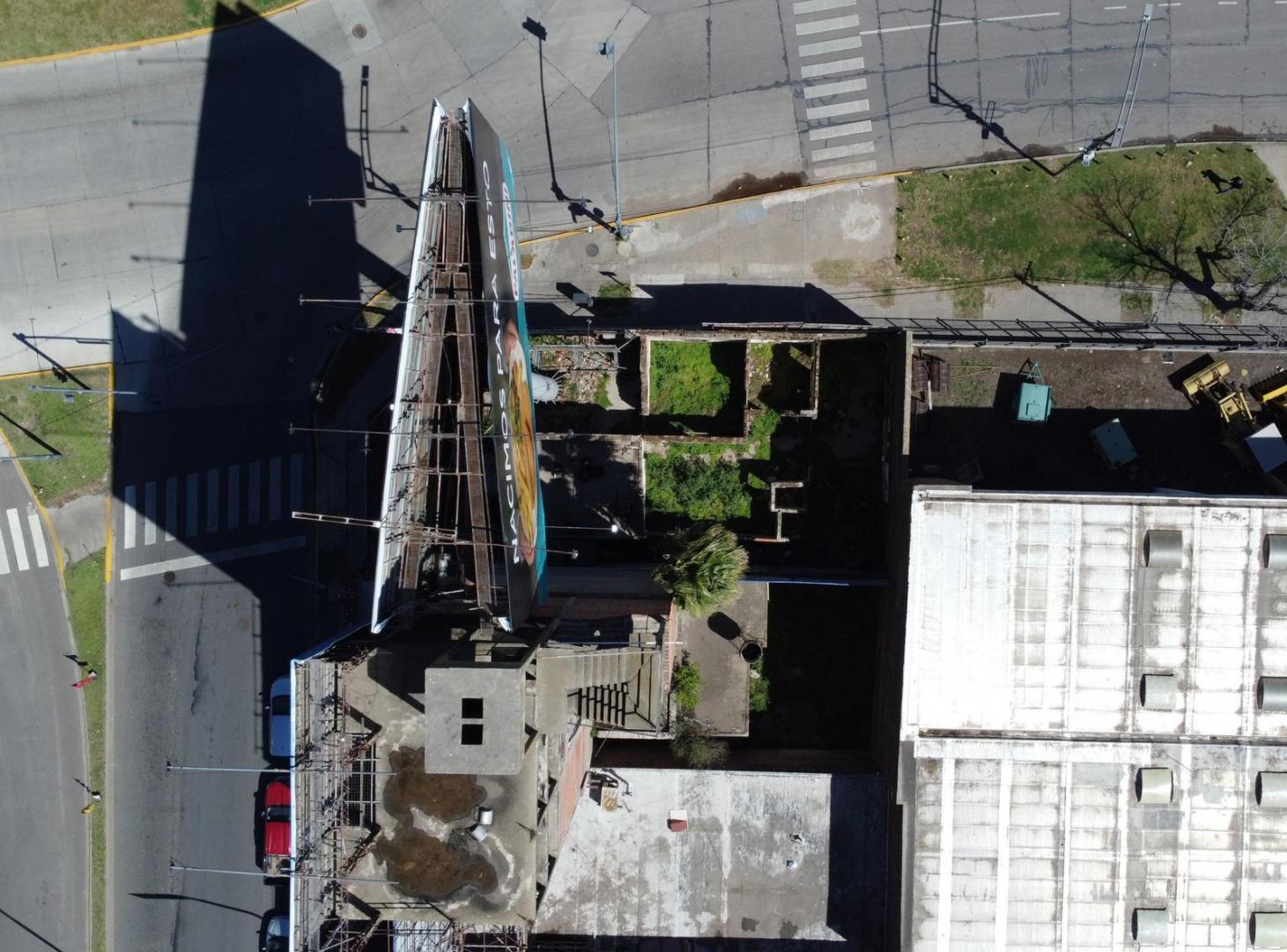 Foto de VENTA TERRENO ESQUINA SOBRE OROÑO FRENTE AL CASINO - BARRIO LAS DELICIAS, imagen 3
