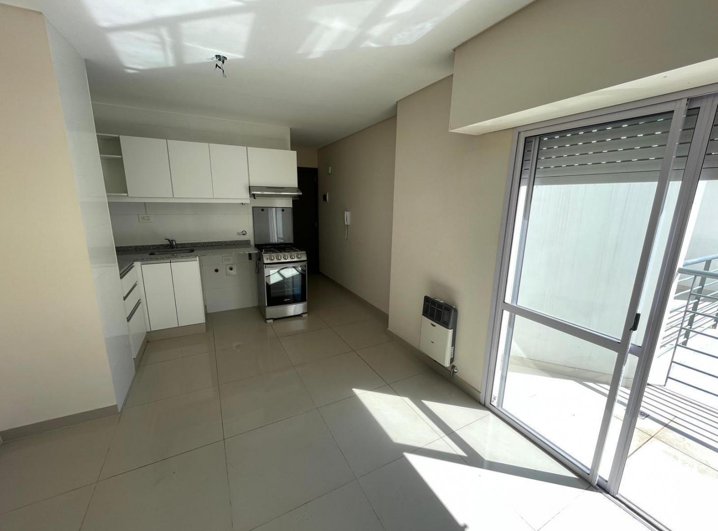 Foto de Alquiler en centro - Departamento de un dormitorio con balcón, imagen 5
