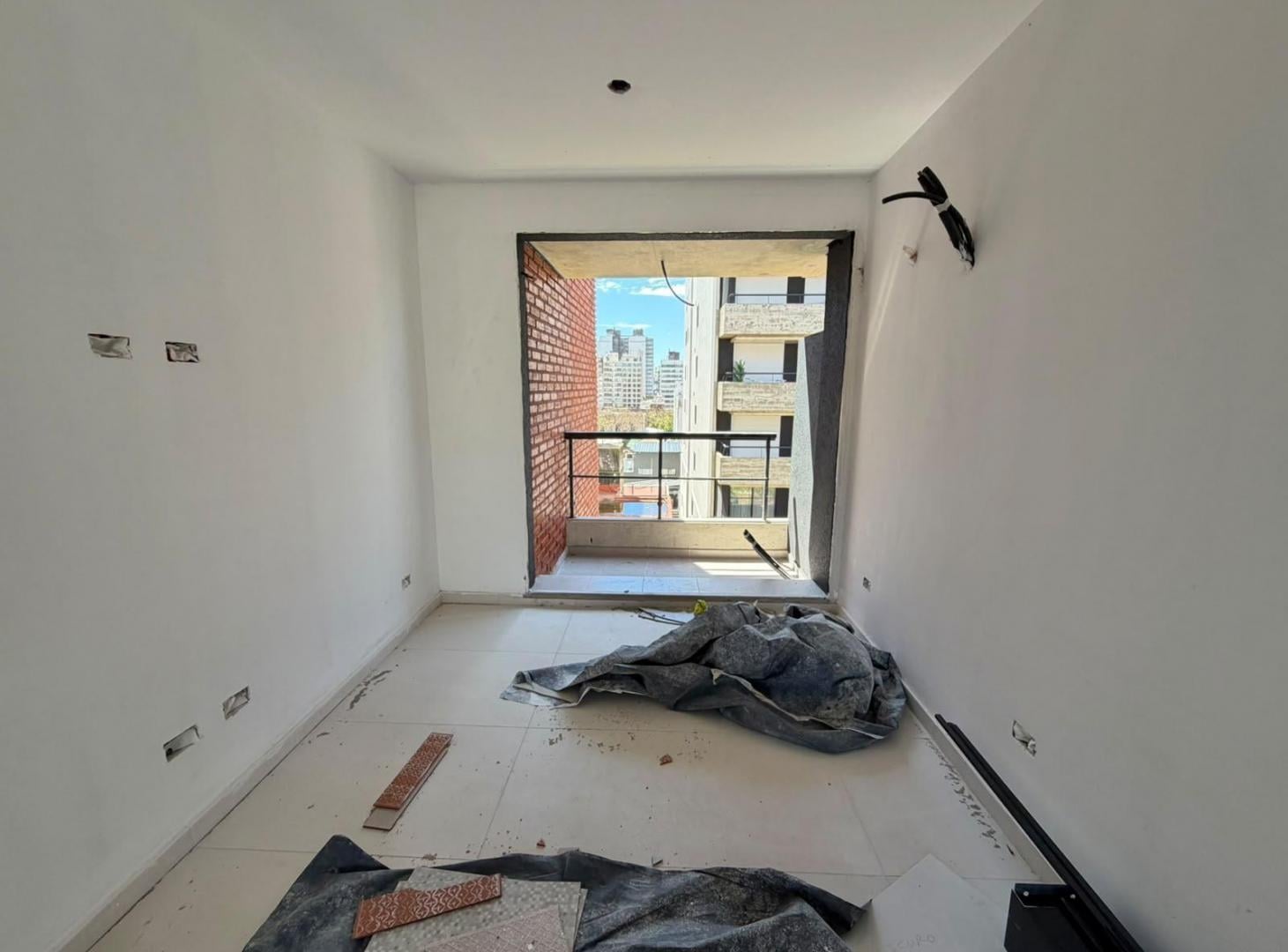 Foto de VENTA DEPARTAMENTO DOS DORMITORIOS CON TERRAZA EXCLUSIVA BARRIO CENTRO, imagen 4