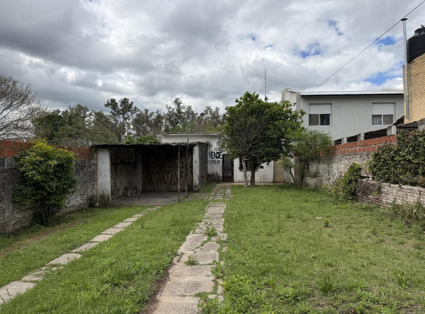 Foto de CASA EN VENTA DE 2 DORMITORIOS EN GRANADERO BAIGORRIA, imagen 1