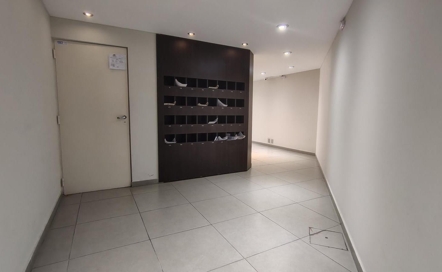 Foto de VENTA DEPARTAMENTO MONOAMBIENTE ABASTO, imagen 5