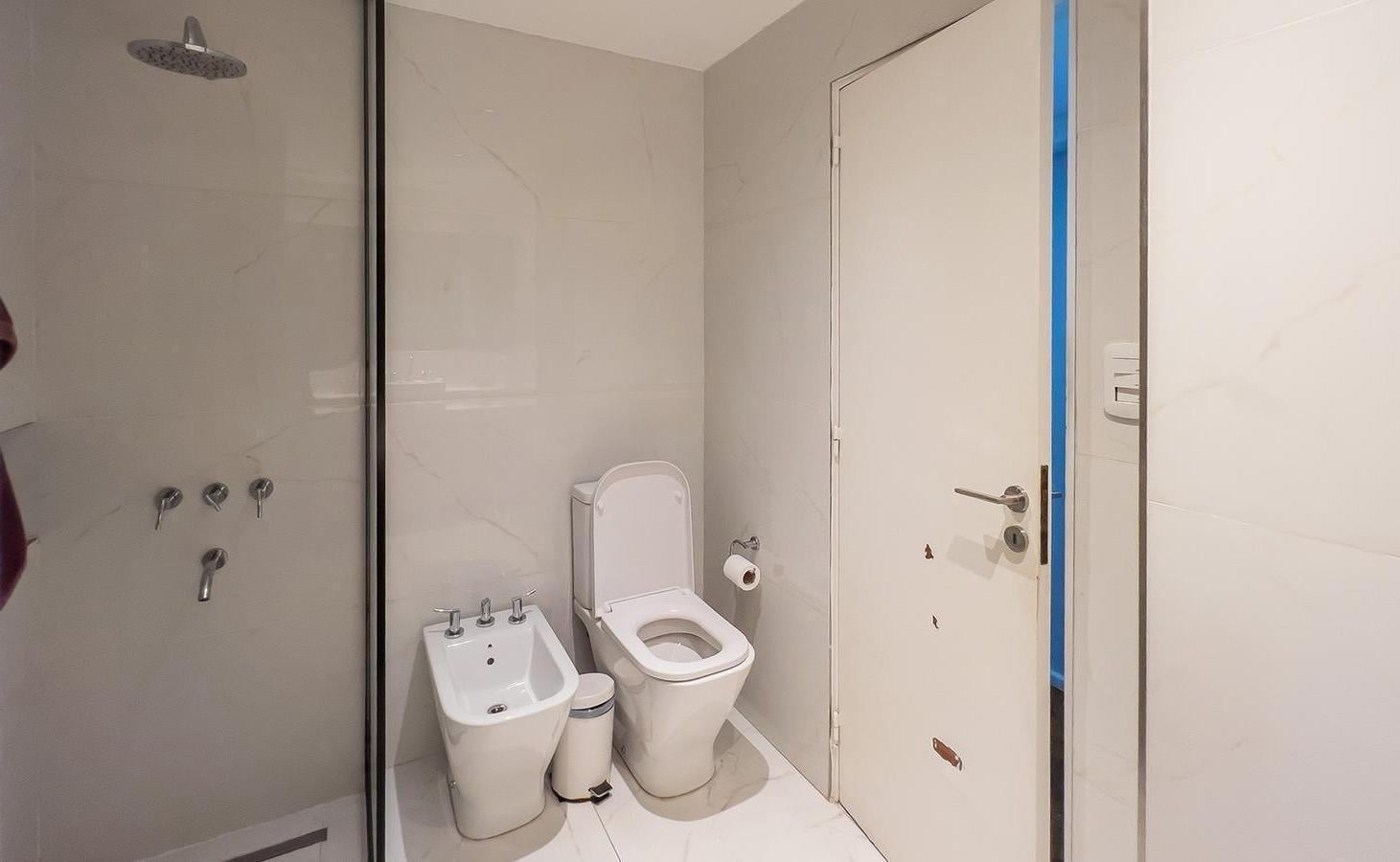 Foto de ALQUILER DEPARTAMENTO TRES DORMITORIOS CON BALCON CORRIDO EN BARRIO, imagen 4