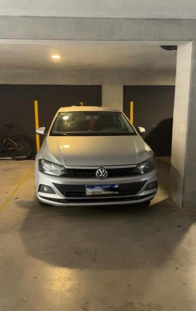 Foto de COCHERA CUBIERTA EN VENTA – PICHINCHA | SANTIAGO 168 BIS, imagen 1