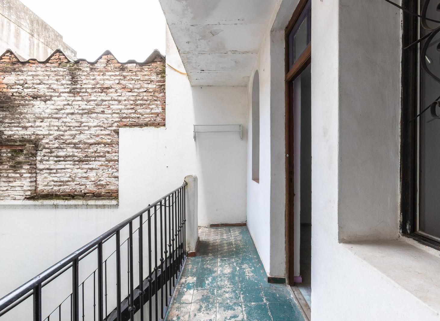 Foto de EN VENTA CASA DE PASILLO DE DOS DORMITORIOS MAS COMODIN EN BARRIO MARTIN, imagen 3