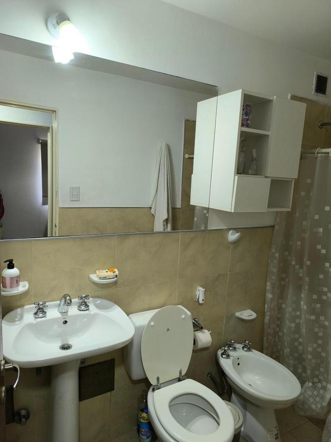 Venta con Renta Departamento 3 Dorm. 5