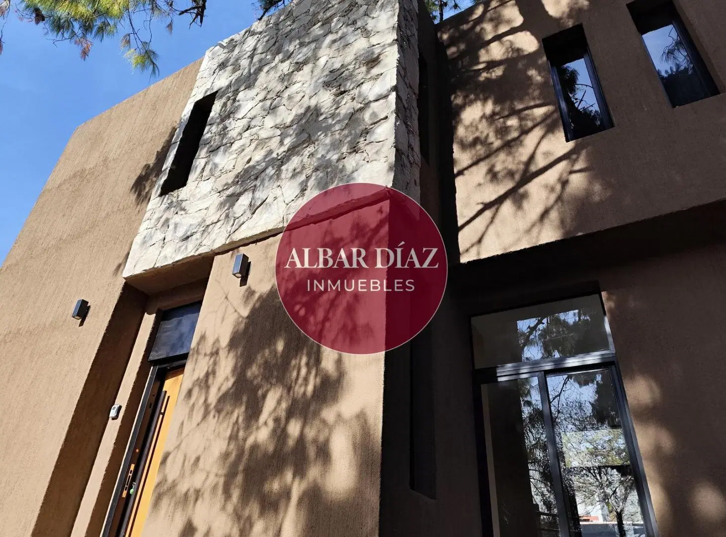Housing Piedra Bosque | Dúplex a Estrenar | 3 Dormitorios | 2 Cocheras | Villa Belgrano 2