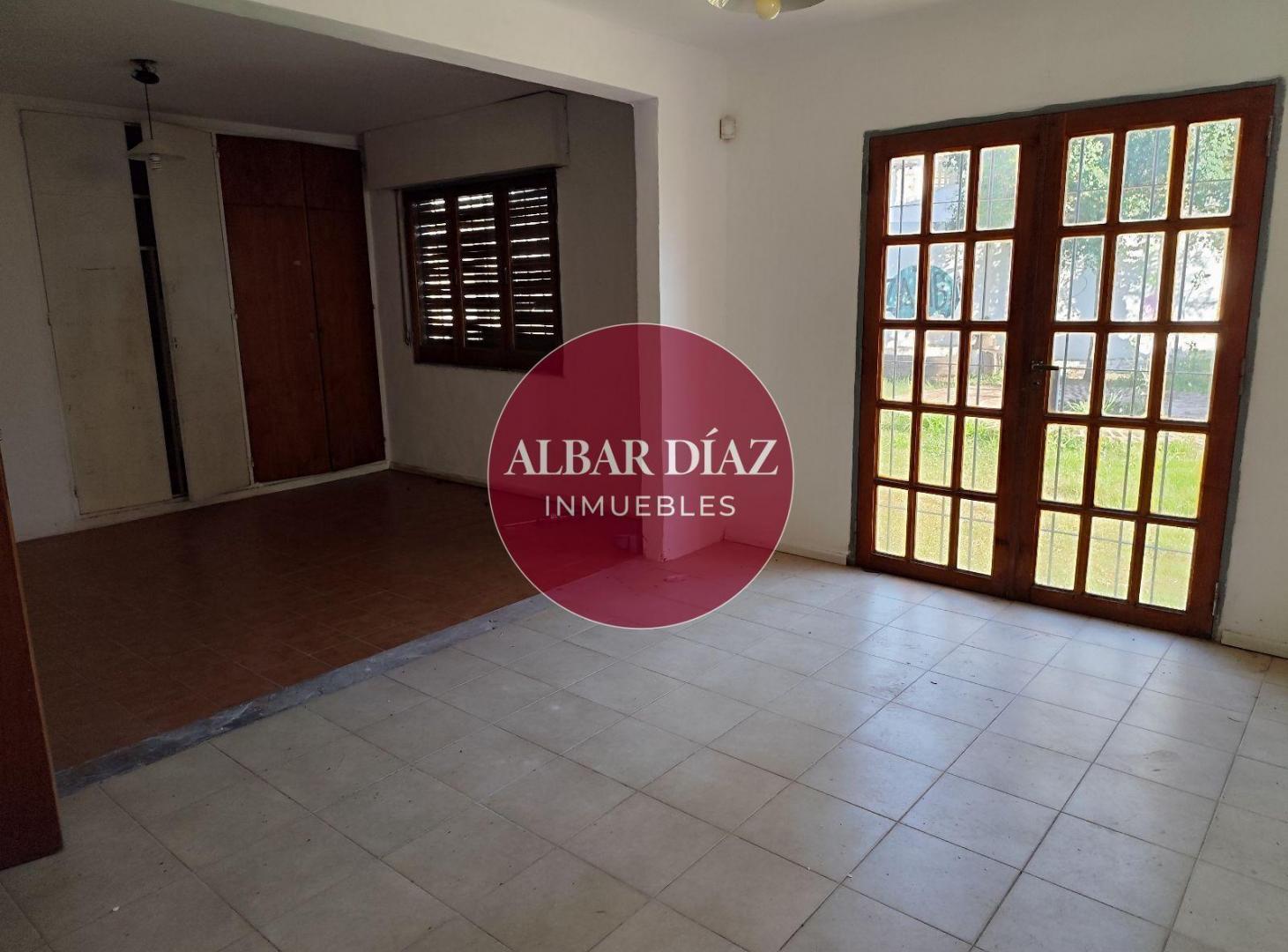 Foto de Residencial Vélez Sarsfield | Casa sobre dos lotes con amplio patio |, imagen 2