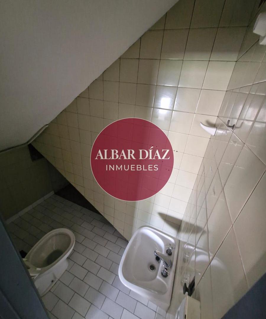 Foto de ALQUILER COMERCIAL A 2 CUADRAS DE AV. RAFAEL NUÑEZ, imagen 3