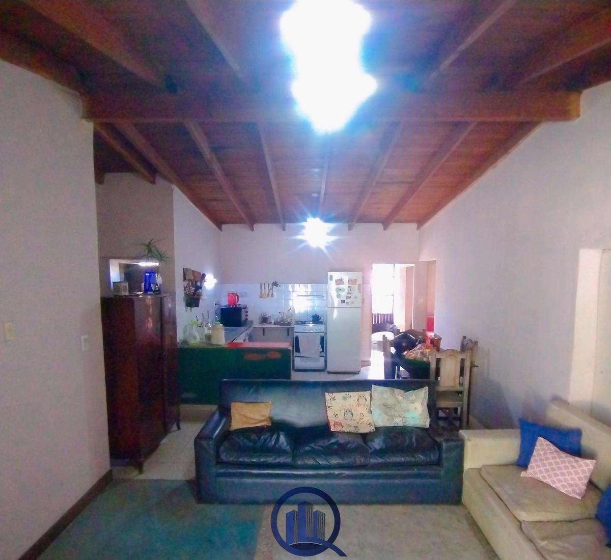 Venta Casa en Unquillo con Pileta + Monoambiente 1