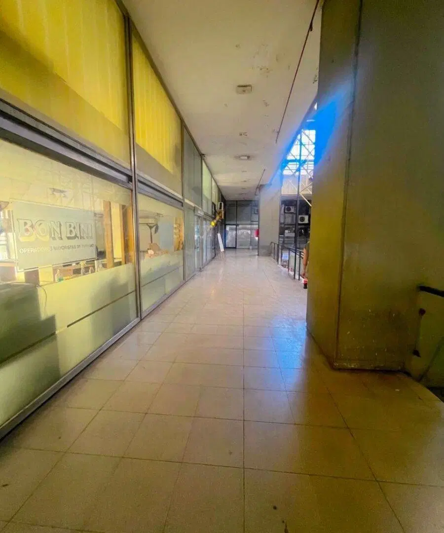 Alquiler LOCAL COMERCIAL GALERIA DE LAS AMERICAS 4