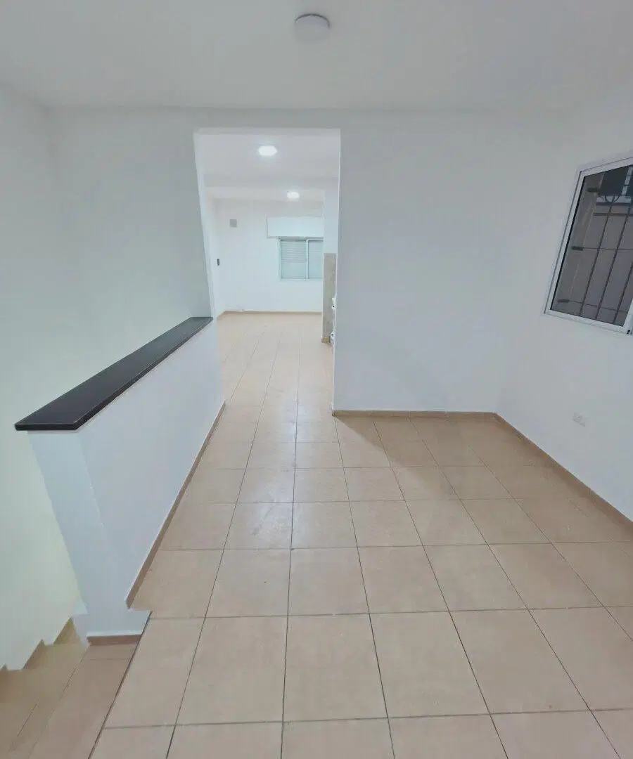 ALQUILER DPTO 2 DORMITORIOS CON TERRAZA EN PLANTA ALTA EN B° PUEYRREDON 4