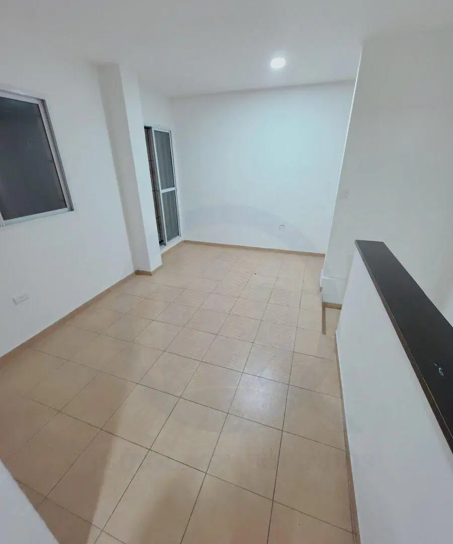 ALQUILER DPTO 2 DORMITORIOS CON TERRAZA EN PLANTA ALTA EN B° PUEYRREDON 2