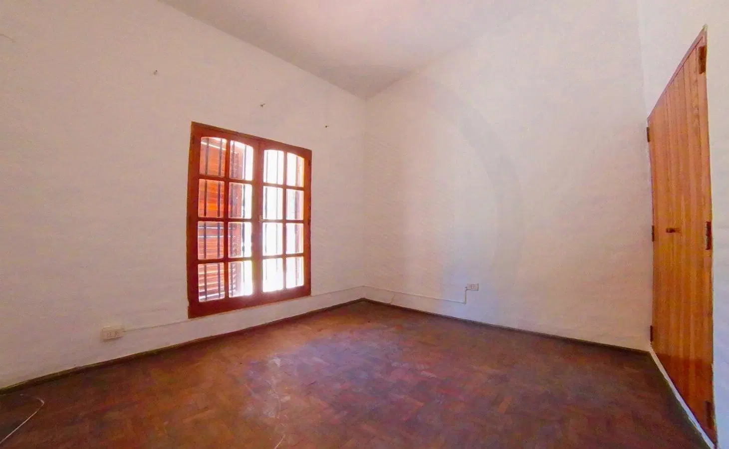 CASA EN VENTA 2 DORMITORIOS B° SILVANO FUNES 4