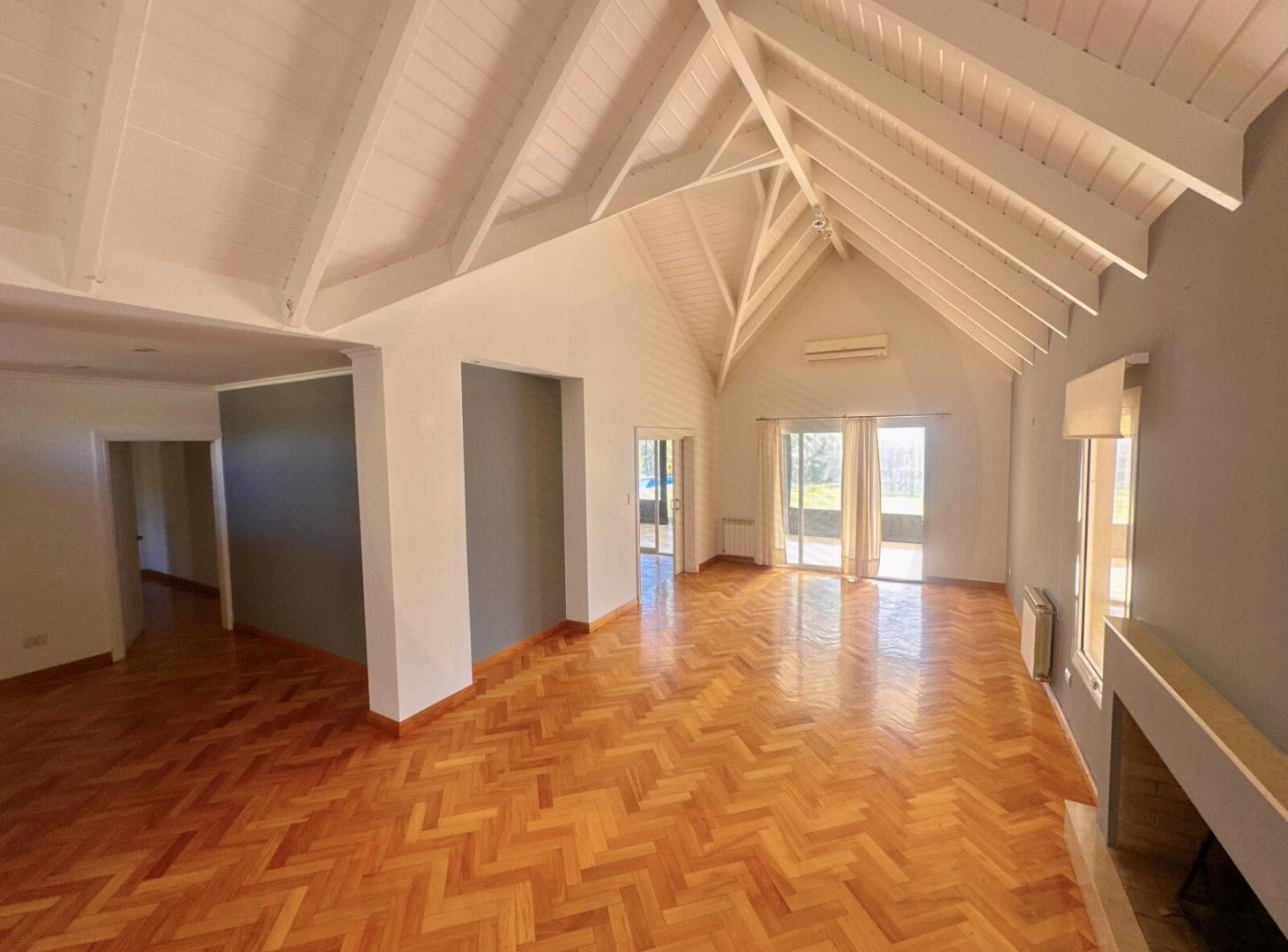 Foto de EXCLUSIVA RESIDENCIA EN ALQUILER- SAN ISIDRO- VILLA ALLENDE, imagen 4