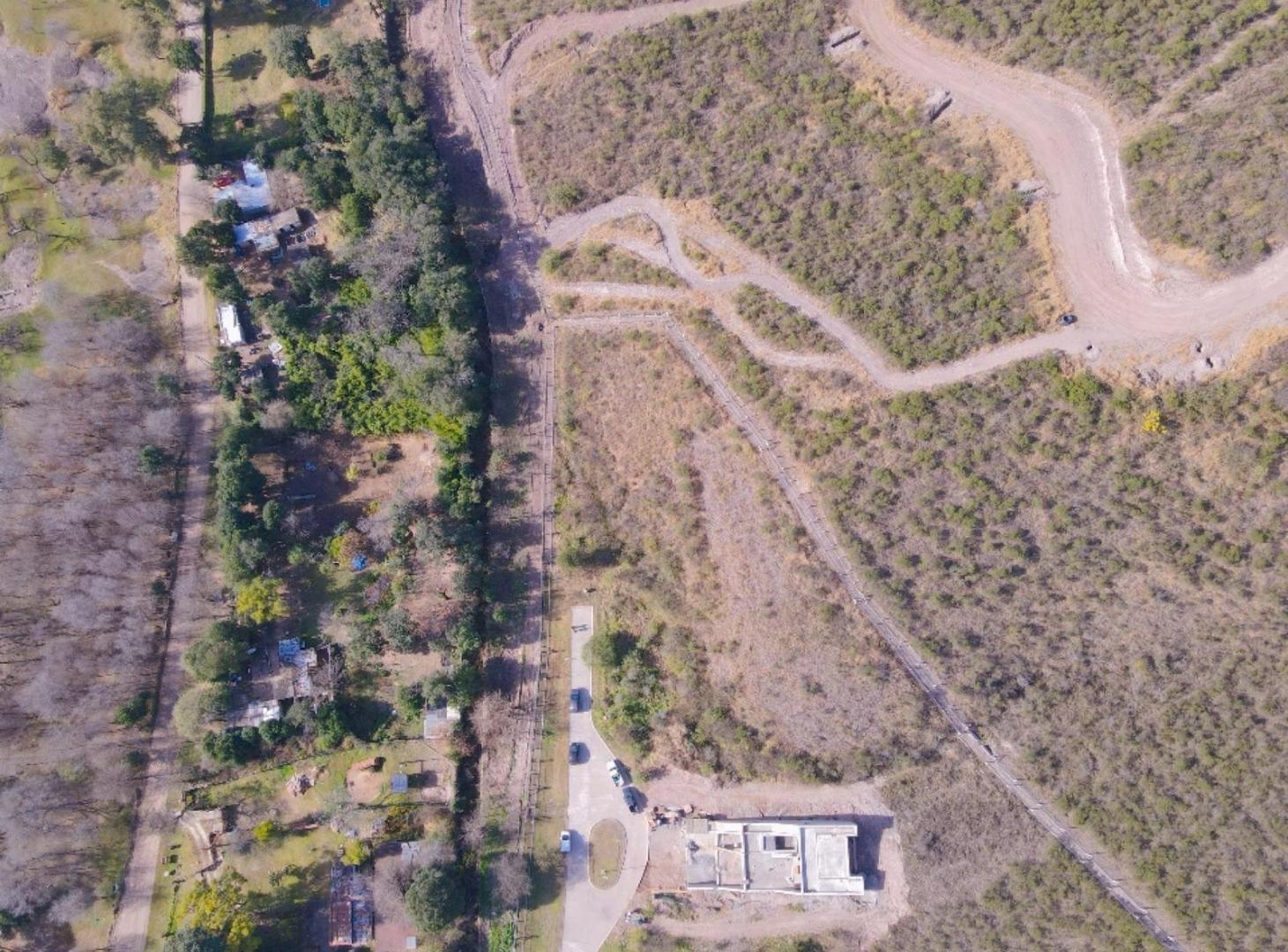 Foto de LOTE EN VENTA EN COLINAS DE LA DESEADA - LA CALERA / 830 M², imagen 2