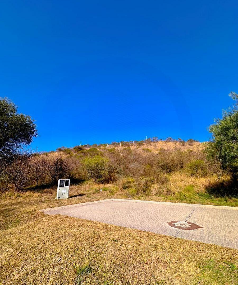 Foto de LOTE EN VENTA EN COLINAS DE LA DESEADA - LA CALERA / 830 M², imagen 4
