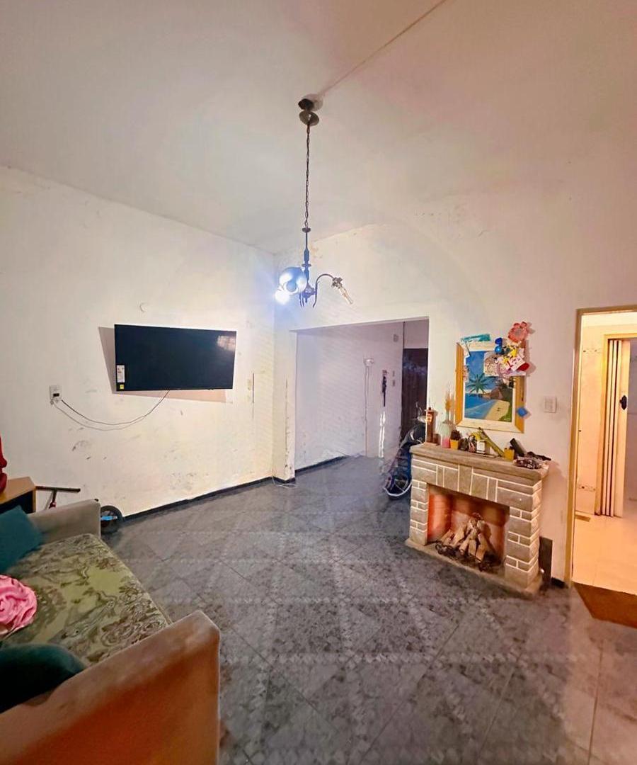 Foto de SE VENDE PH DE 2 DORMITORIOS CON PATIO Y ASADOR A METROS DE JUAN B JUSTO, imagen 1