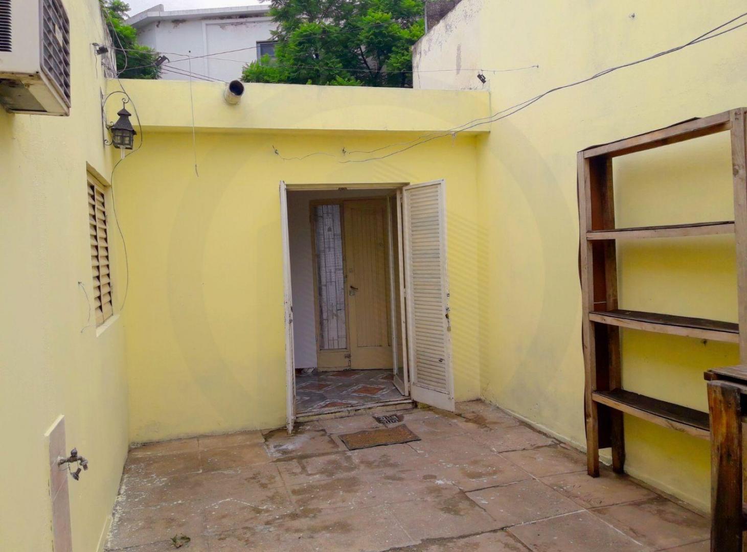 Foto de SE VENDE PH DE 2 DORMITORIOS CON PATIO Y ASADOR A METROS DE JUAN B JUSTO, imagen 3
