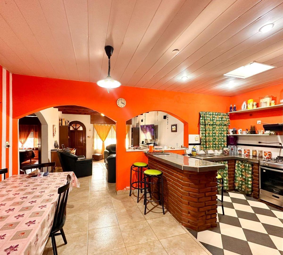 Casa En Venta En La Esmeralda