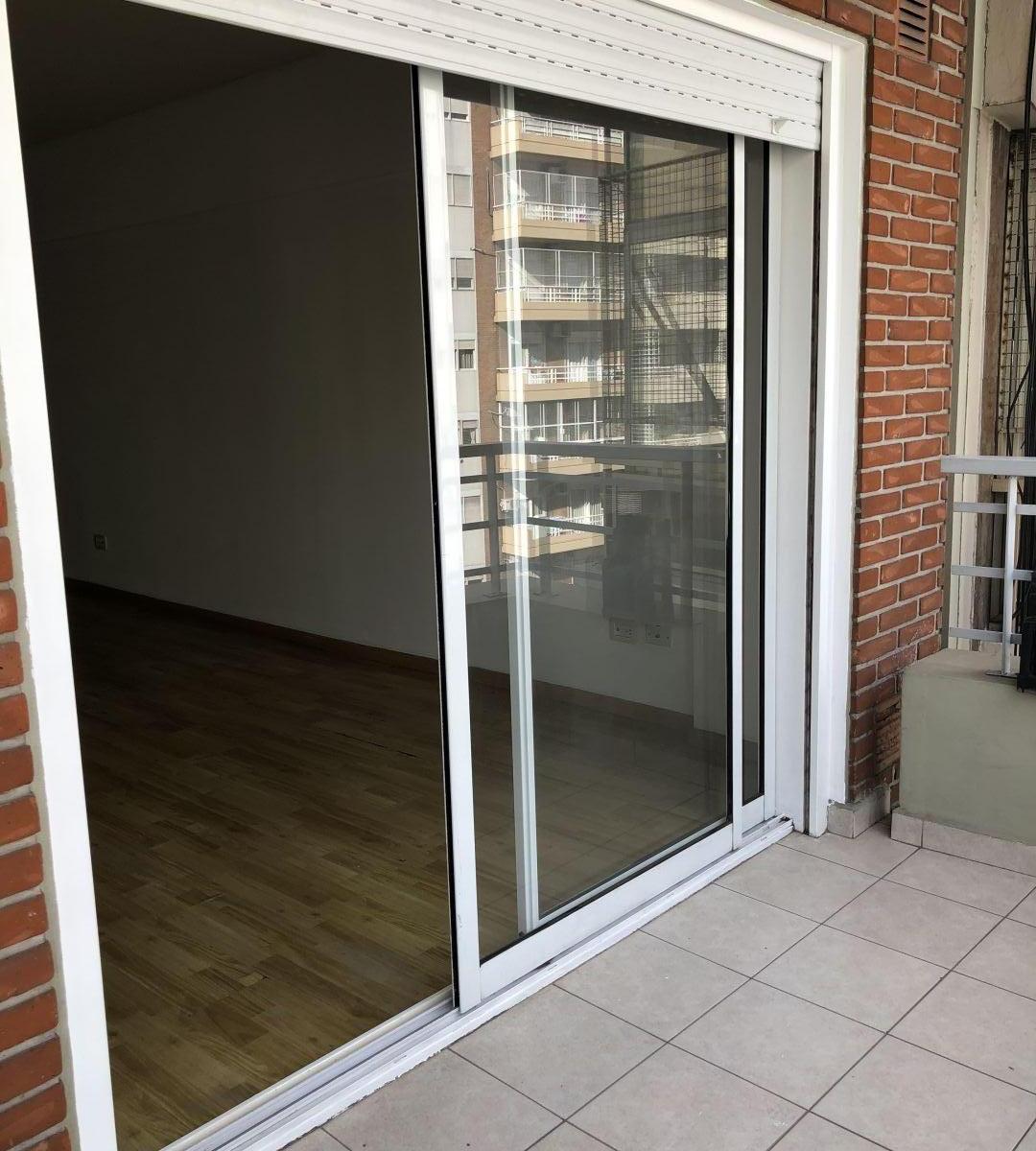 Departamento 2 Ambientes. | Av Rivadavia Al 5800 3