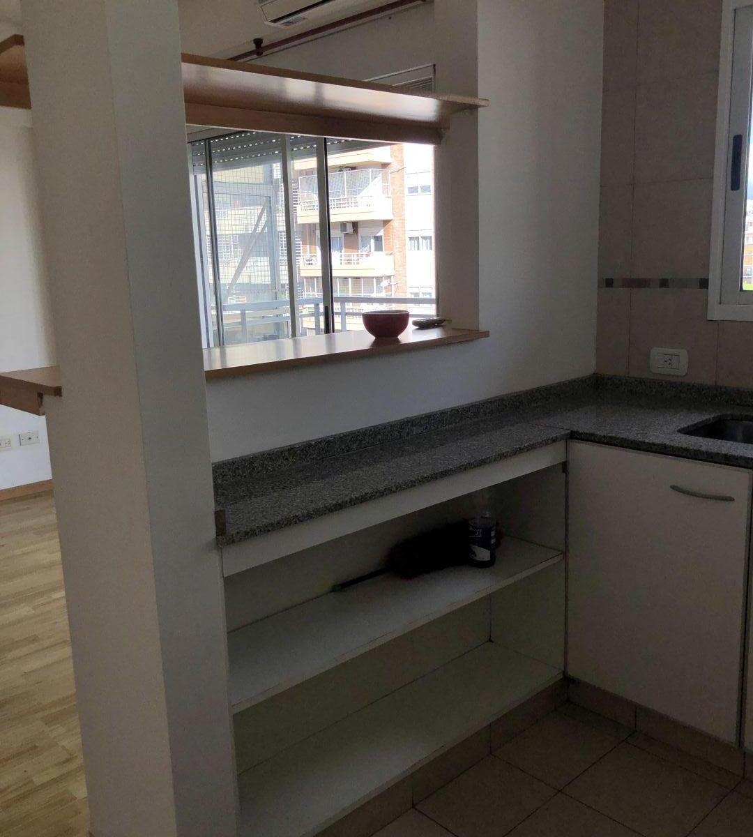 Departamento 2 Ambientes. | Av Rivadavia Al 5800 2