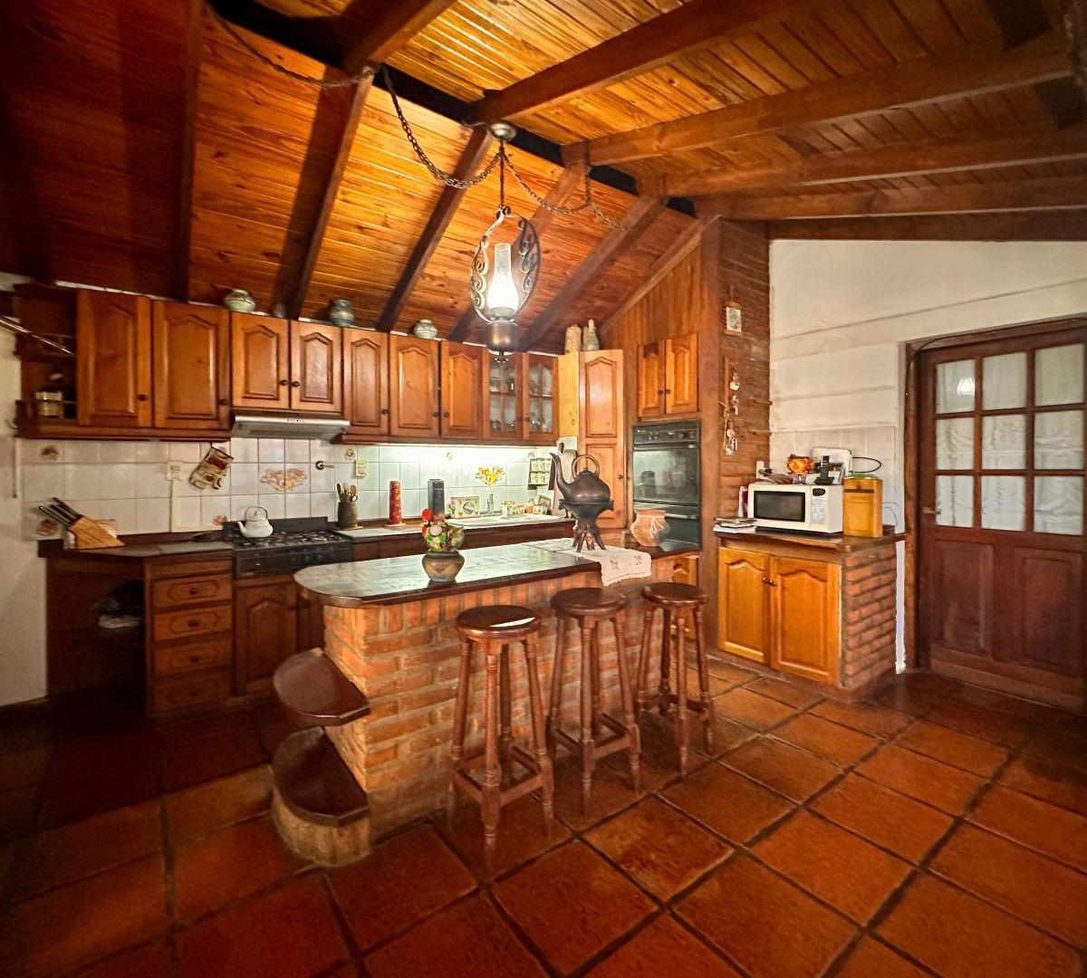Casa 6 Ambientes. | España Al 2500 1