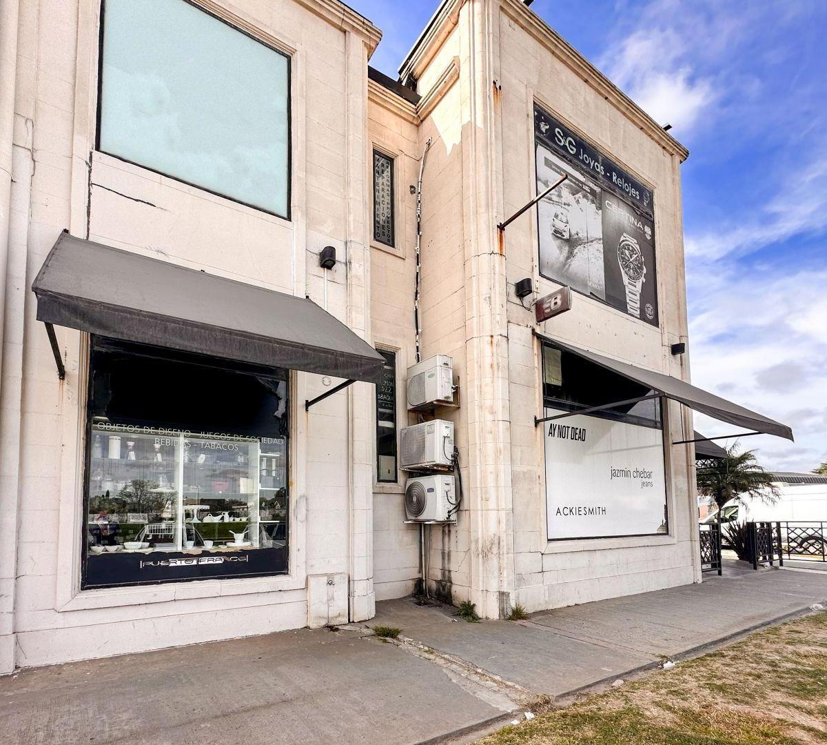 Local. | Pza. Comercial Hudson 3