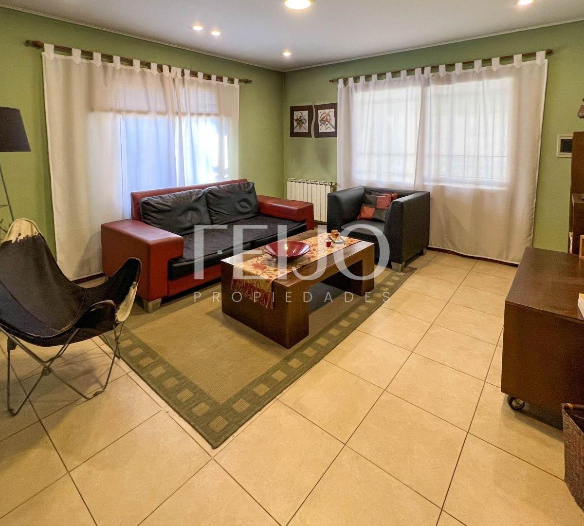 Casa 5 ambientes. | Lavalle al 800