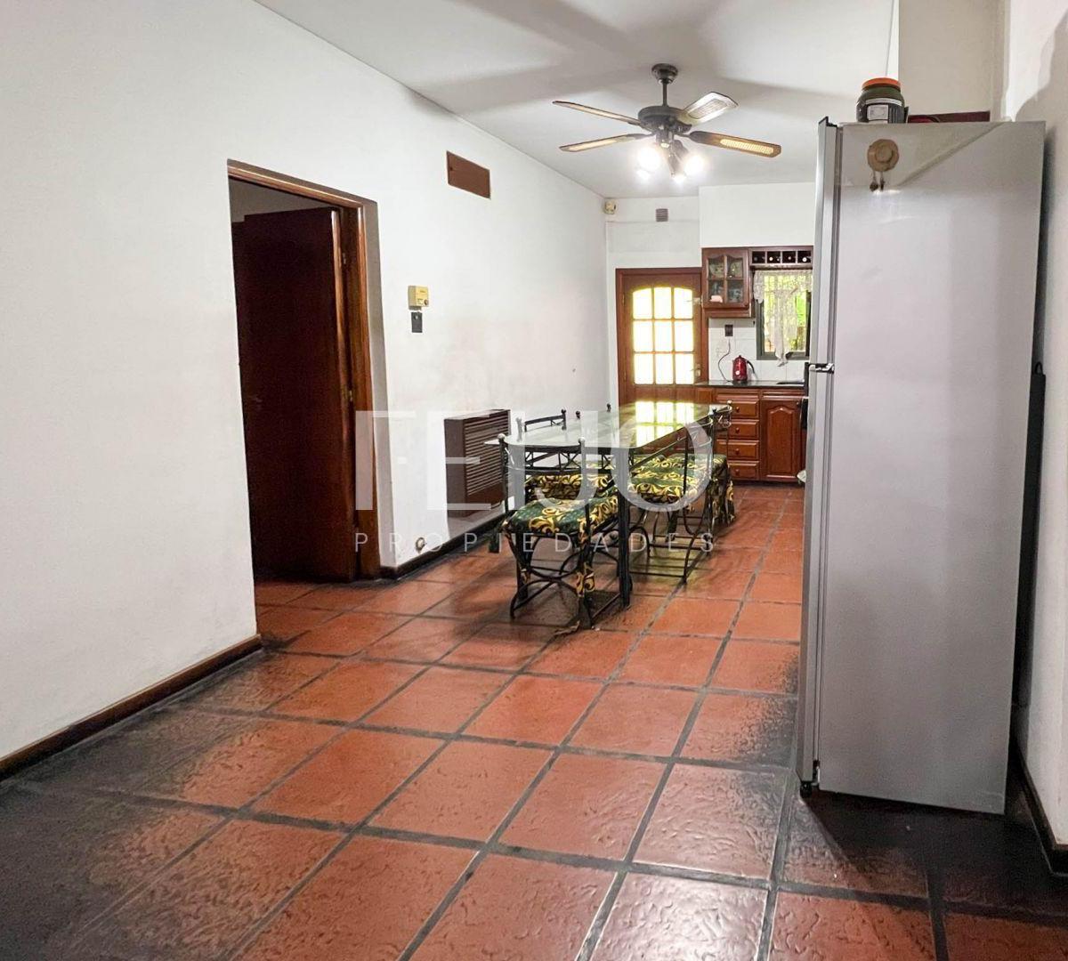 Casa 7 Ambientes o Mas. | Rivadavia Al 1300 1