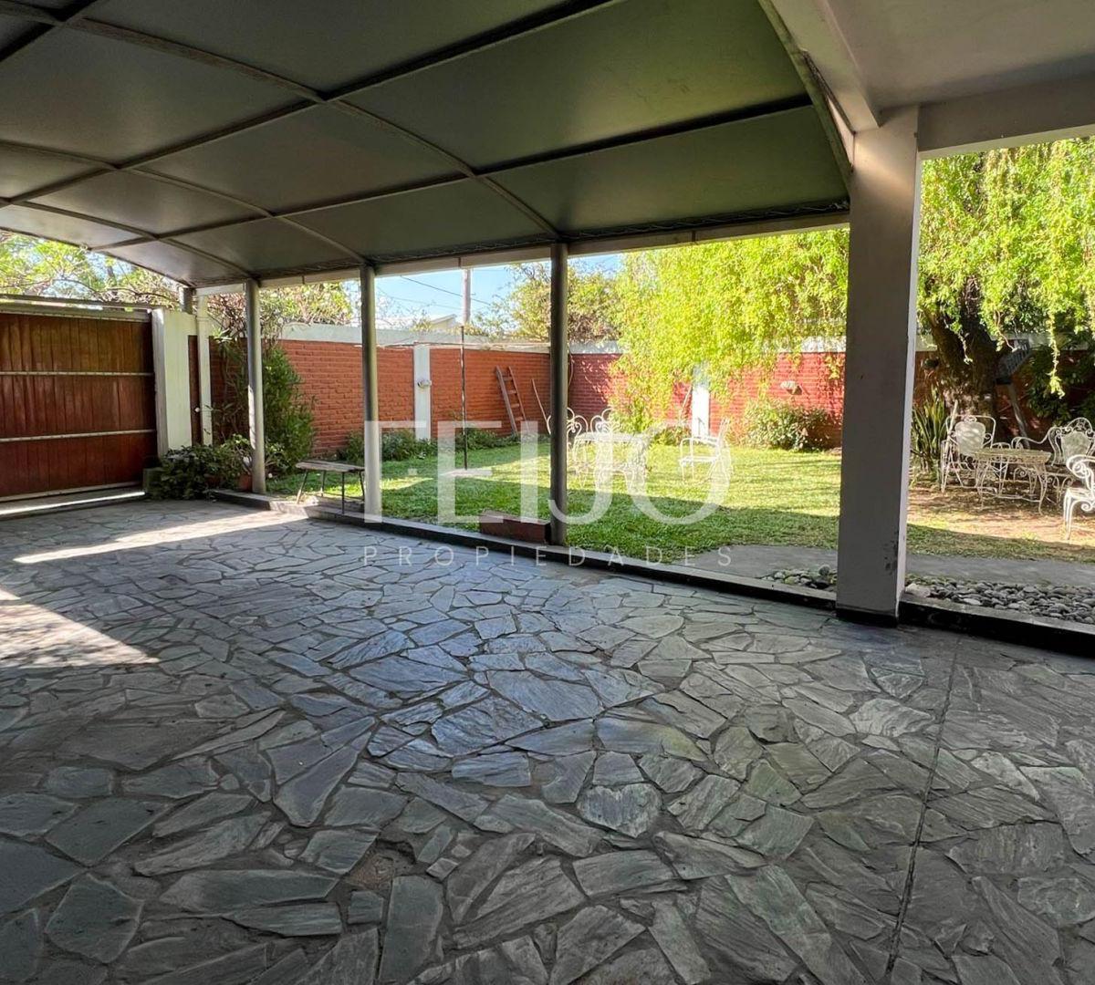 Casa 7 Ambientes o Mas. | Rivadavia Al 1300 5