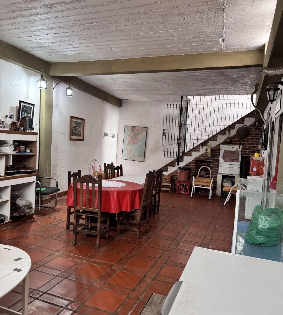Foto de Casa 6 ambientes 4 dormitorios. | Felipe Vallese (calle 878) al 2100, imagen 5
