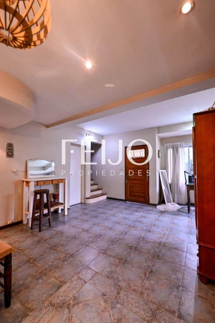 Casa 5 ambientes 3 dormitorios. | 635 al 2900 3