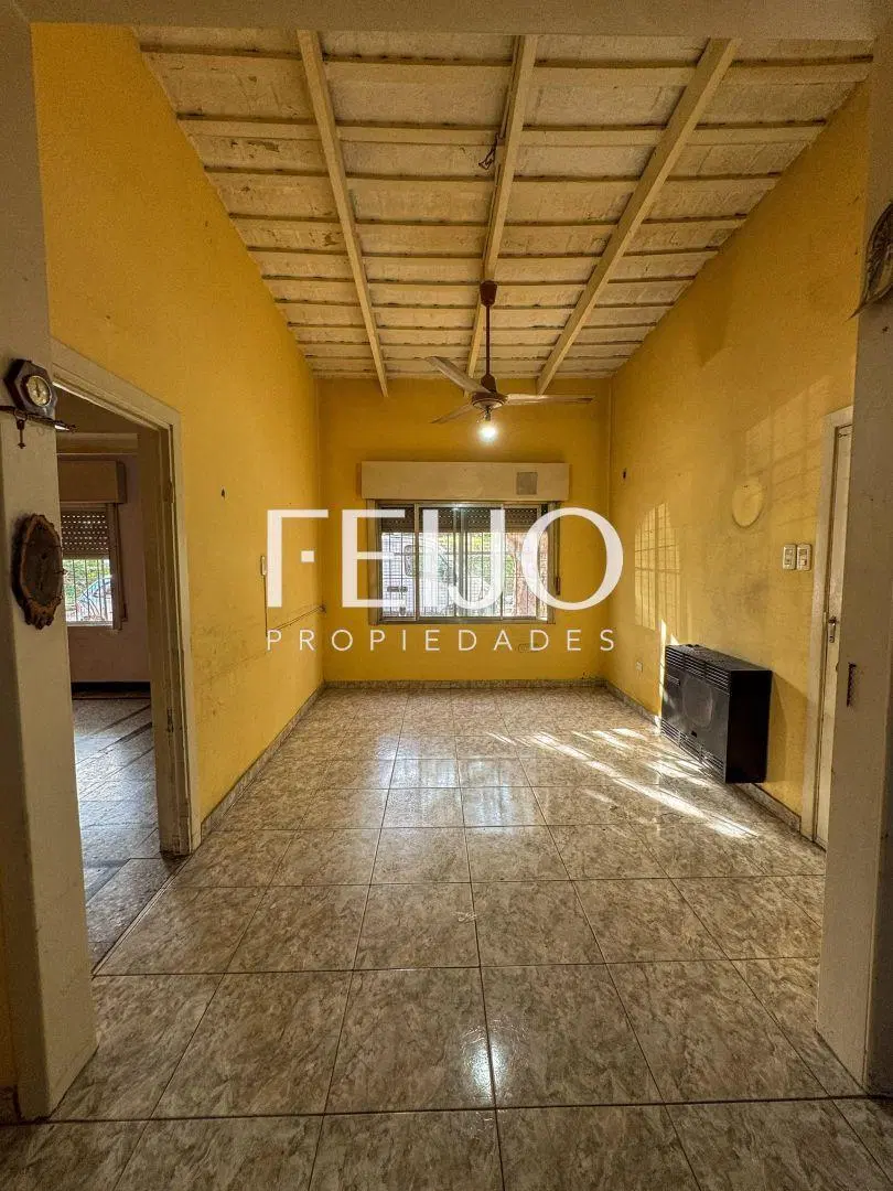 Casa 3 ambientes. | TUCUMAN al 100 8