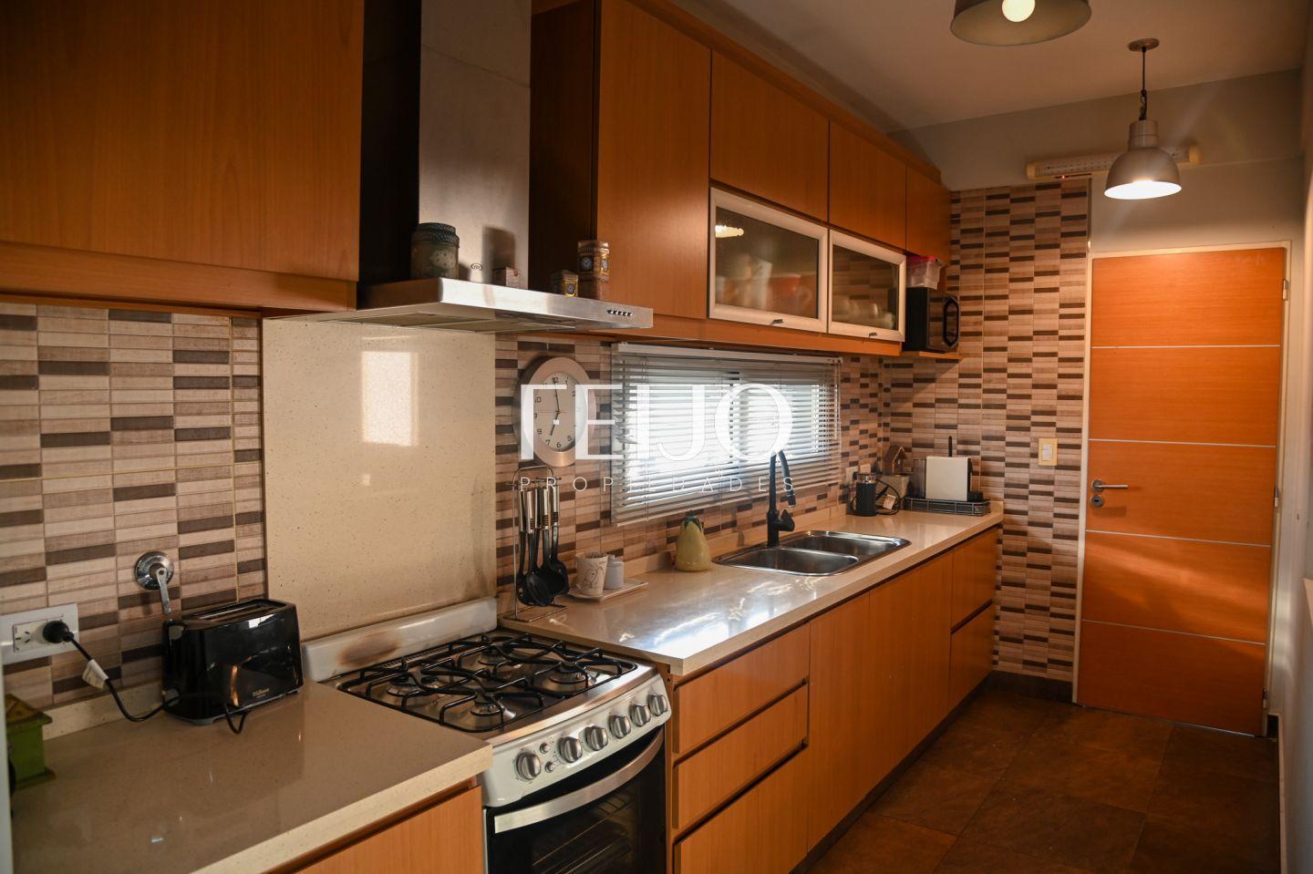 Foto de VENTA DEPARTAMENTO 4 AMBIENTES EN FLORENCIO VARELA, PISO ENTERO CON DOS, imagen 3