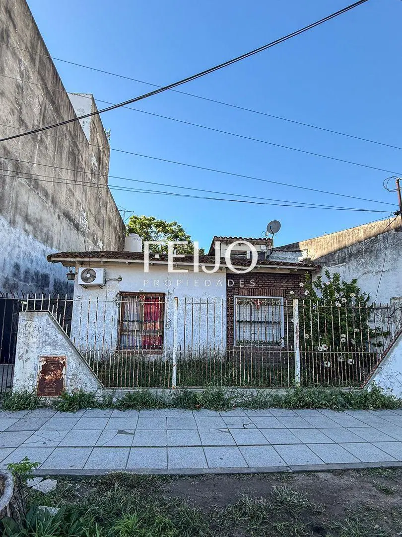 Casa 4 ambientes. | AVENIDA EVA PERON al 4500 3