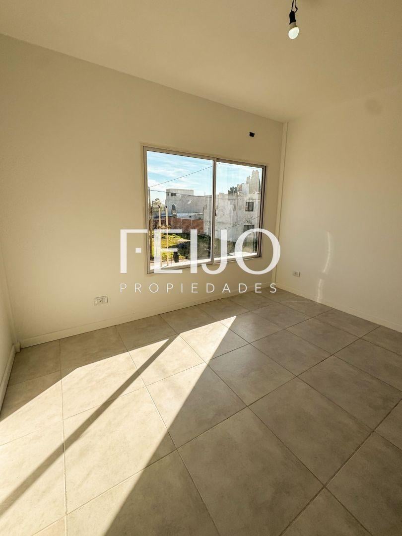 Foto de Casa 3 ambientes. | TAPALQUE al 1600, imagen 2