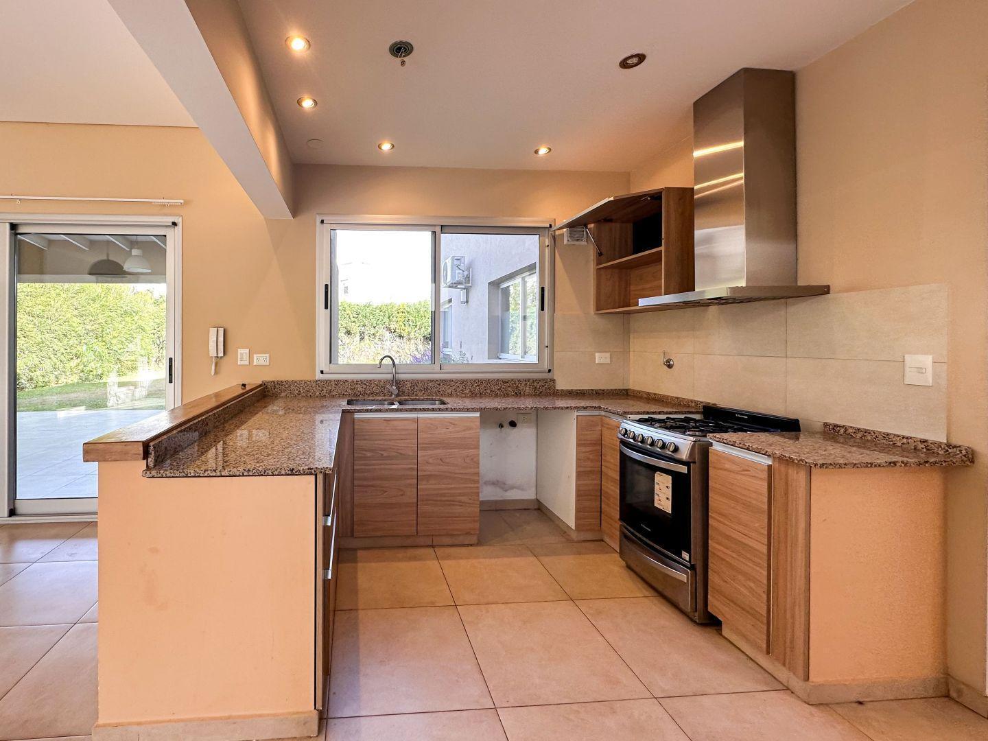 Foto de CASA EN ALQUILER FINCAS DE IRAOLA 2, imagen 3