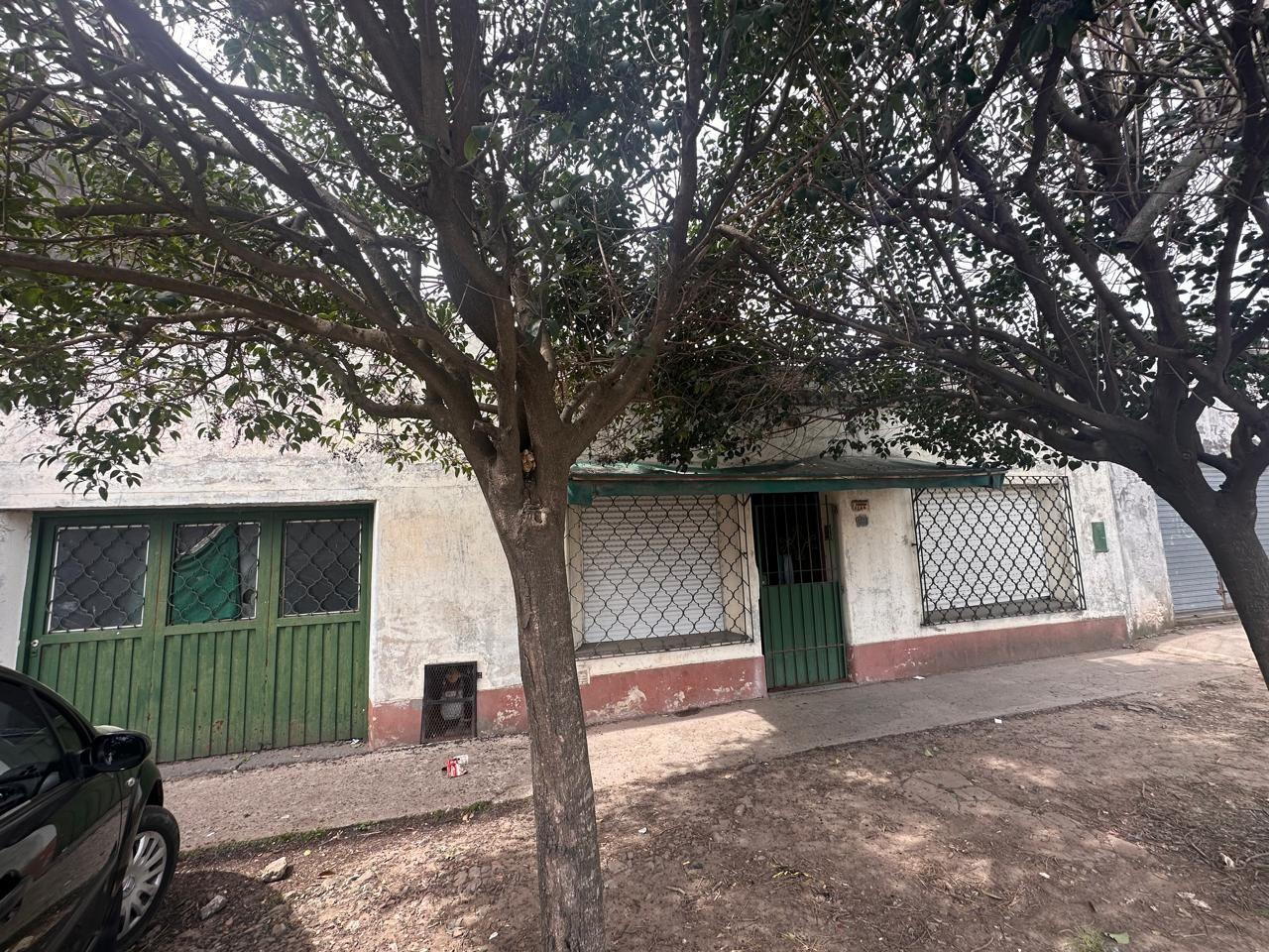 Foto de Venta de Casa en Av. Novak, Florencio Varela, imagen 1